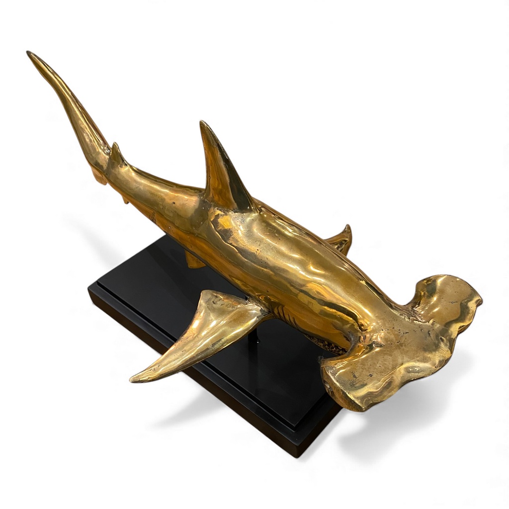 hammerhai_skultpur_gold (5).jpg