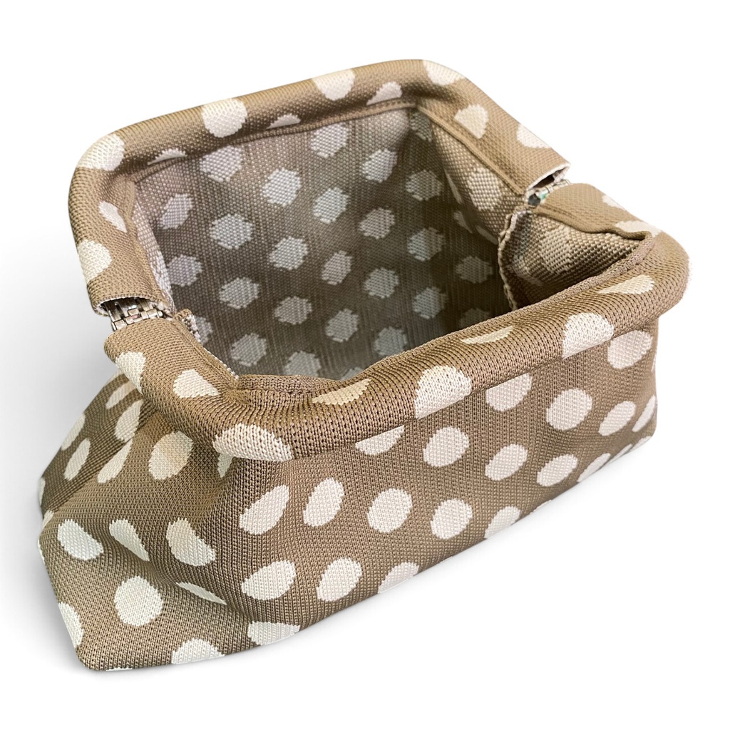 dotty_beige_taupe (1).jpg